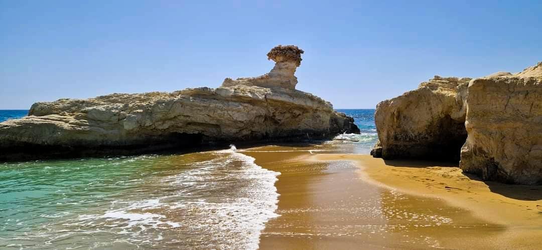 WILD BEACH ROCKS Saint George, Peyia